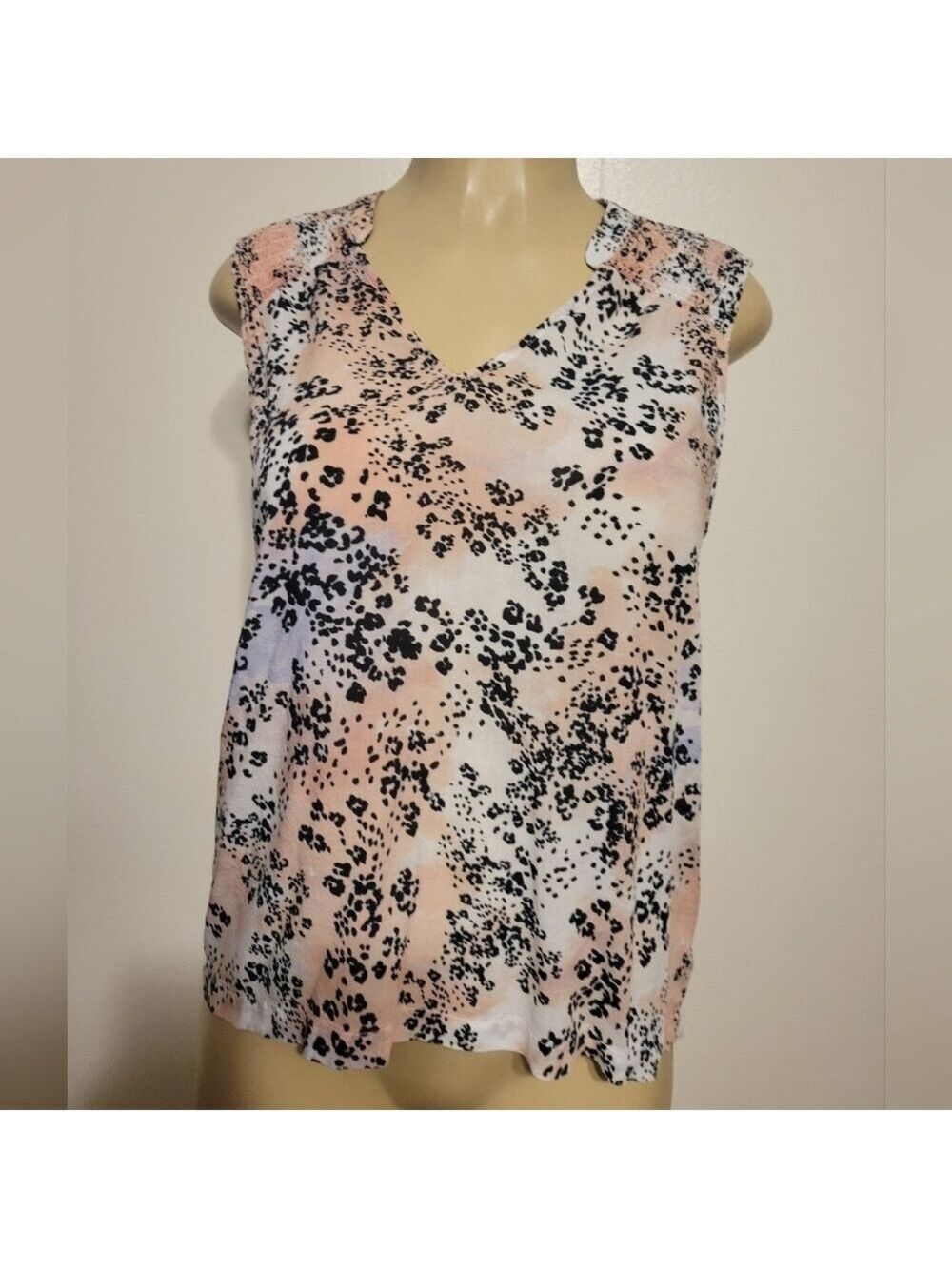 Cloth And Stone ANTHROPOLOGY  Animal Print Top Size Large NWOT